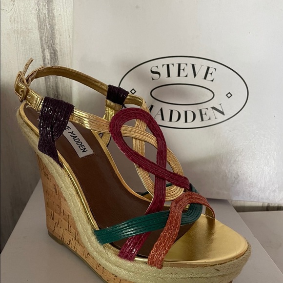 Steve Madden Wedges - Picture 2 of 4